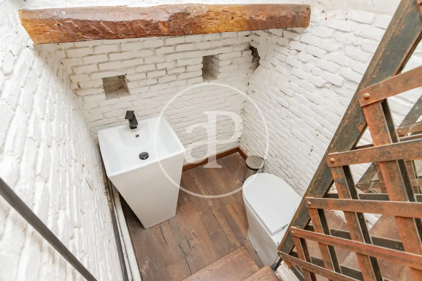 Bathroom of Flat for sale in Madrid  with Heating and Furnished