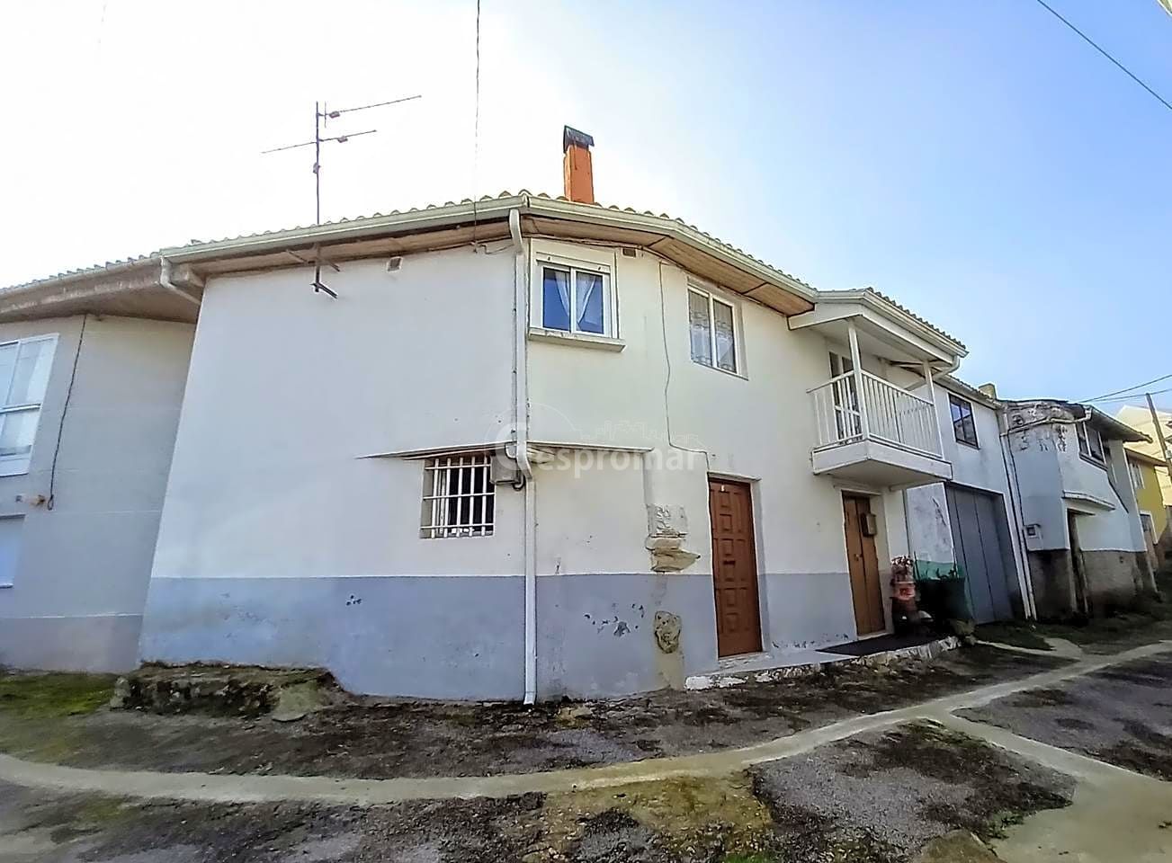 Exterior view of House or chalet for sale in Castro Caldelas  with Furnished and Balcony
