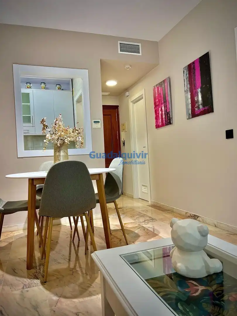 Flat with pool to rent in Este - Alcosa- Torreblanca, imagen 2