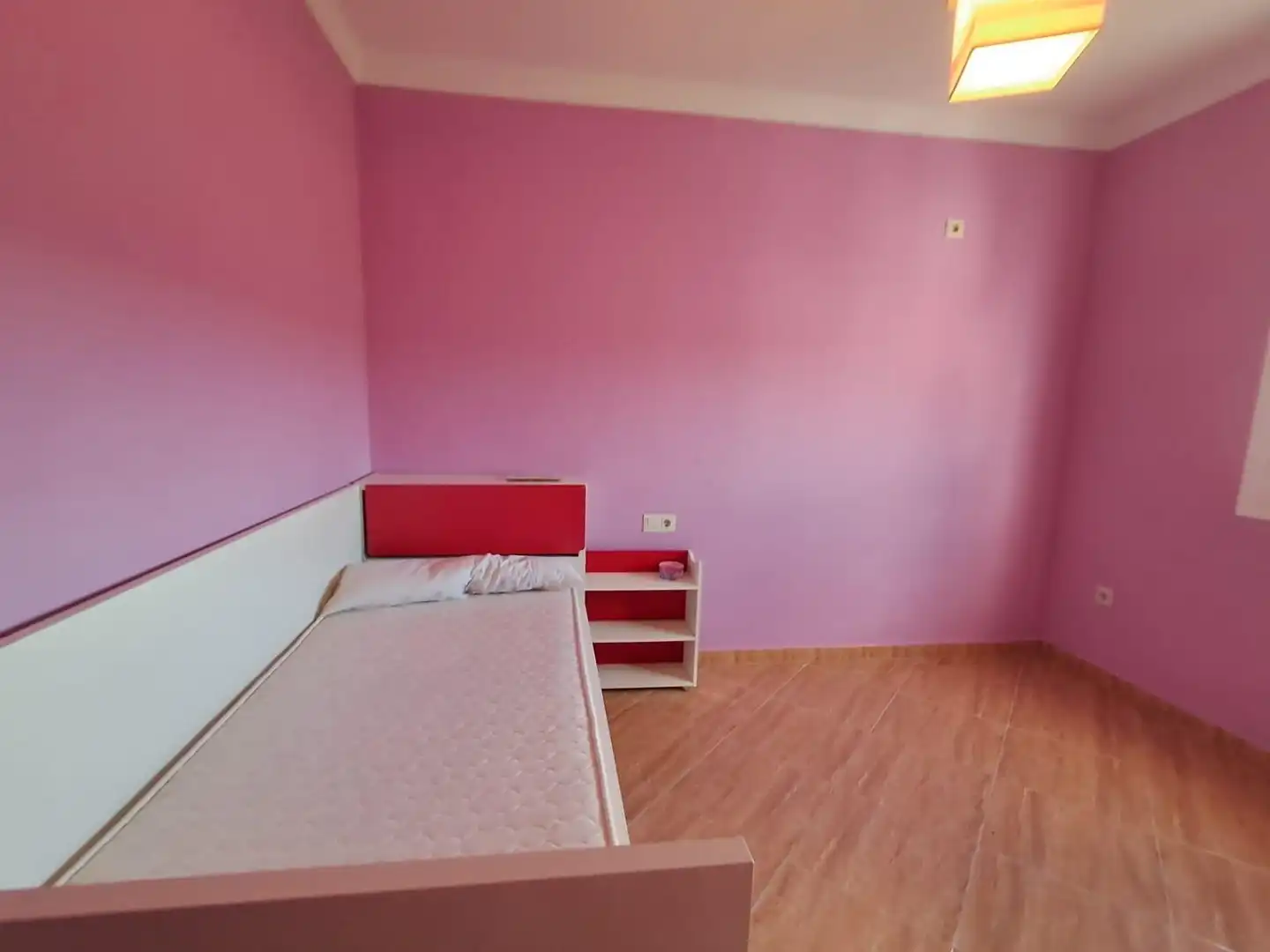 Habitación de Casa adosada de alquiler en Antequera
