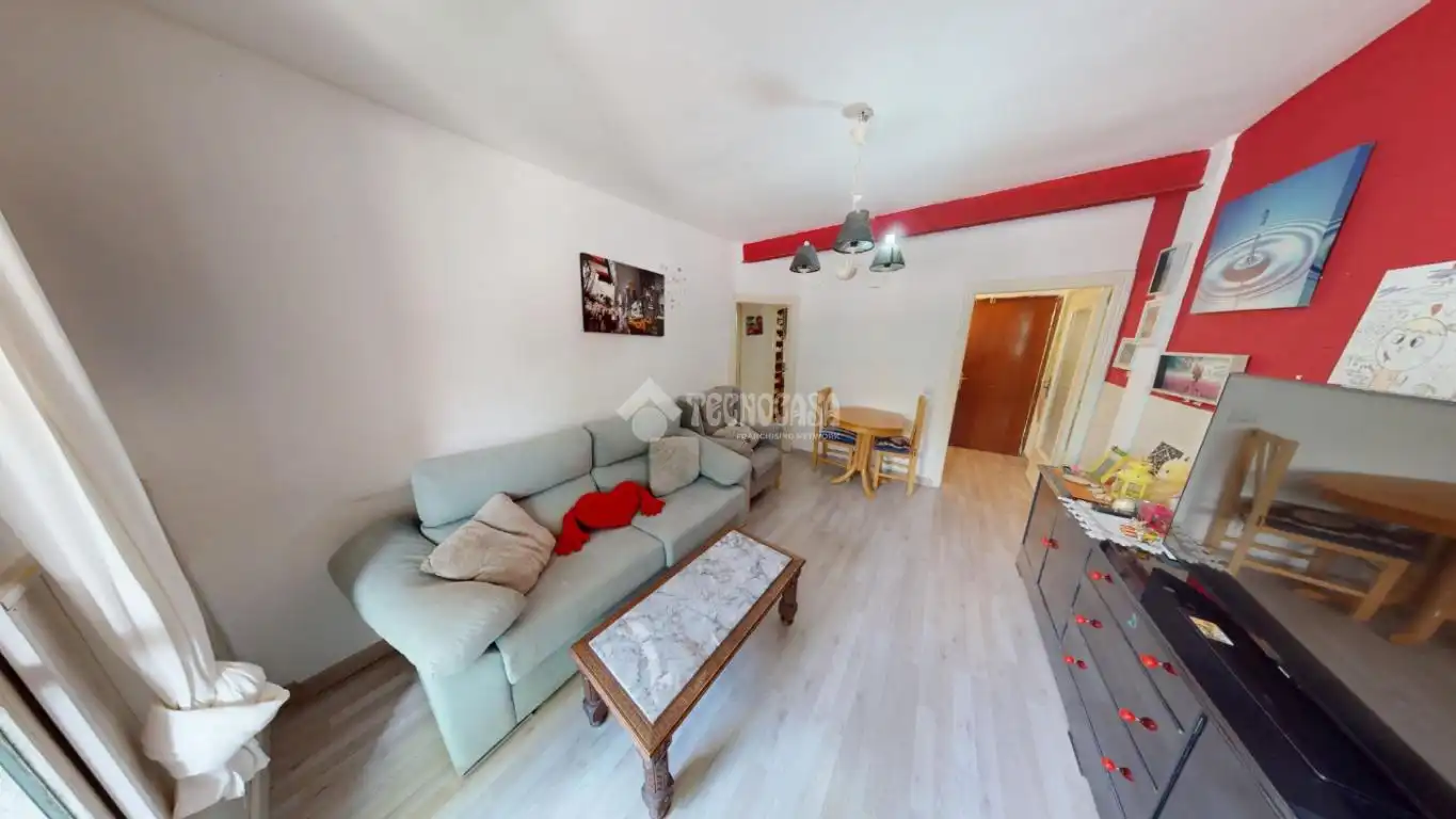 Flat for sale in Flores