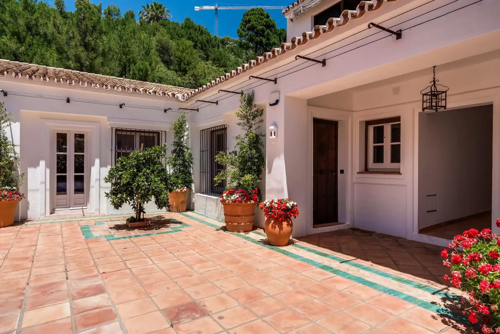 Jardín de Planta baja en venta en Benahavís con Aire acondicionado, Jardín privado y Terraza