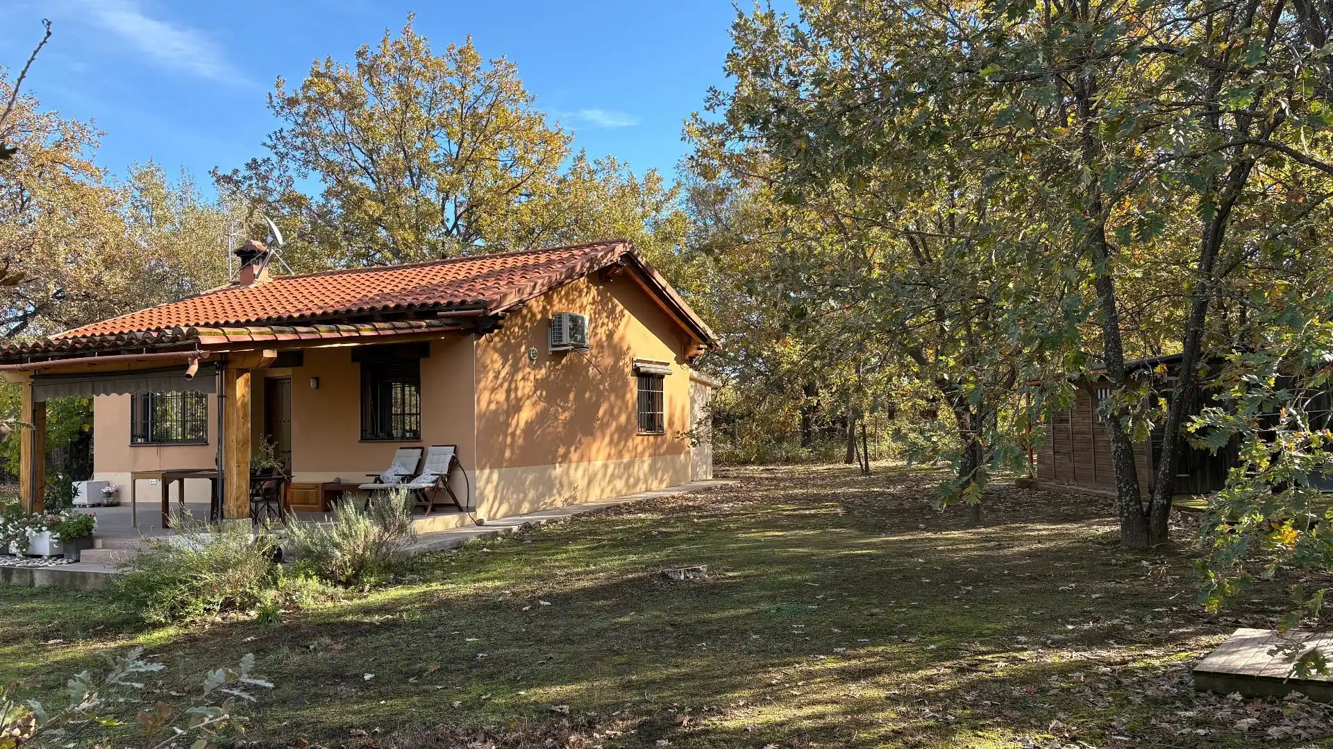 Vista exterior de Casa o chalet en venta en Villanueva de la Vera con Aire acondicionado y Jardín privado