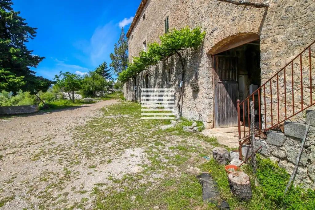 Vista exterior de Casa o chalet en venta en Escorca con Trastero