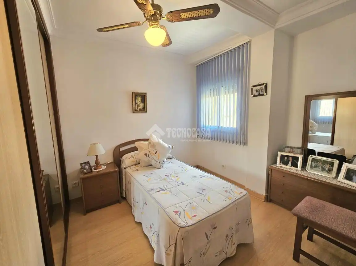 Bedroom of Flat for sale in Mairena del Aljarafe