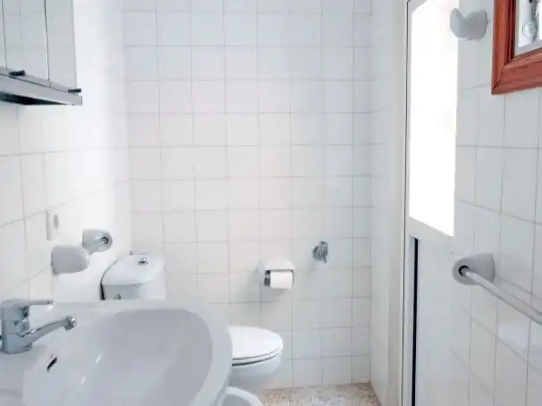 Bathroom of Commercial properties for rent in Sineu  with Terrace