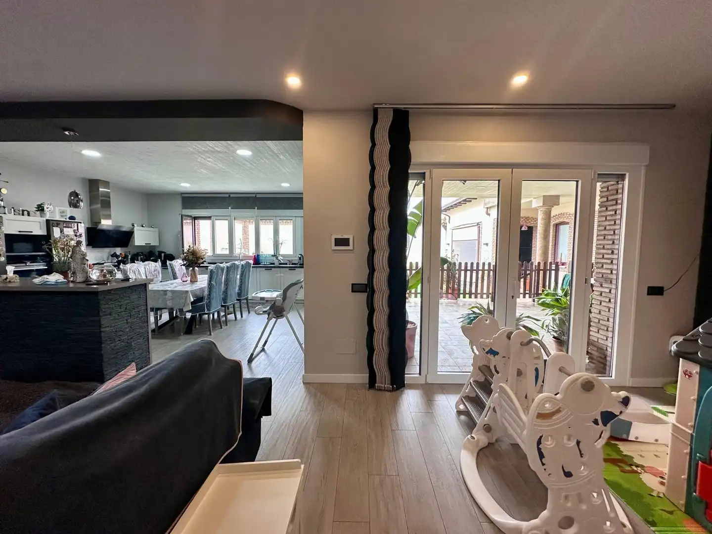 Comedor de Casa o chalet en venta en Arenas de San Juan  con Aire acondicionado, Calefacción y Jardín privado
