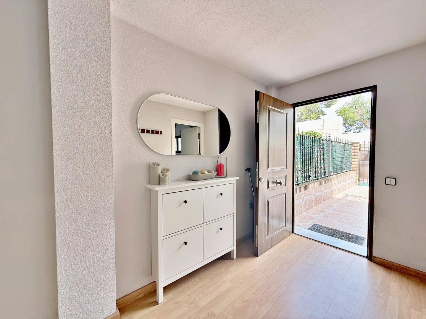 Casa adosada en venta en Paterna con Aire acondicionado, Jardín privado y Trastero