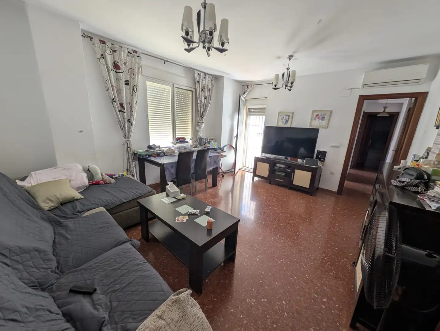 Wohnzimmer von Wohnung zum Verkauf in Lucena mit Klimaanlage, Privatgarten und Terrasse