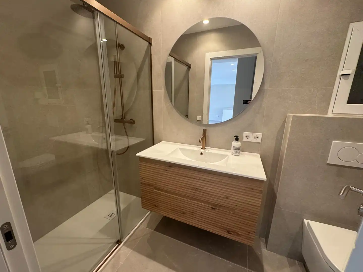 Flat for rent in Carrer GENERAL RIERA, Bons Aires
