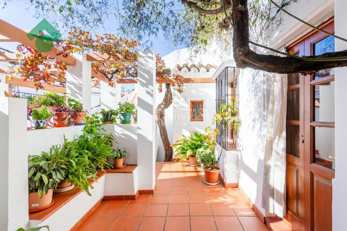 Jardí de Casa adosada en venda en Nerja amb Terrassa i Balcó