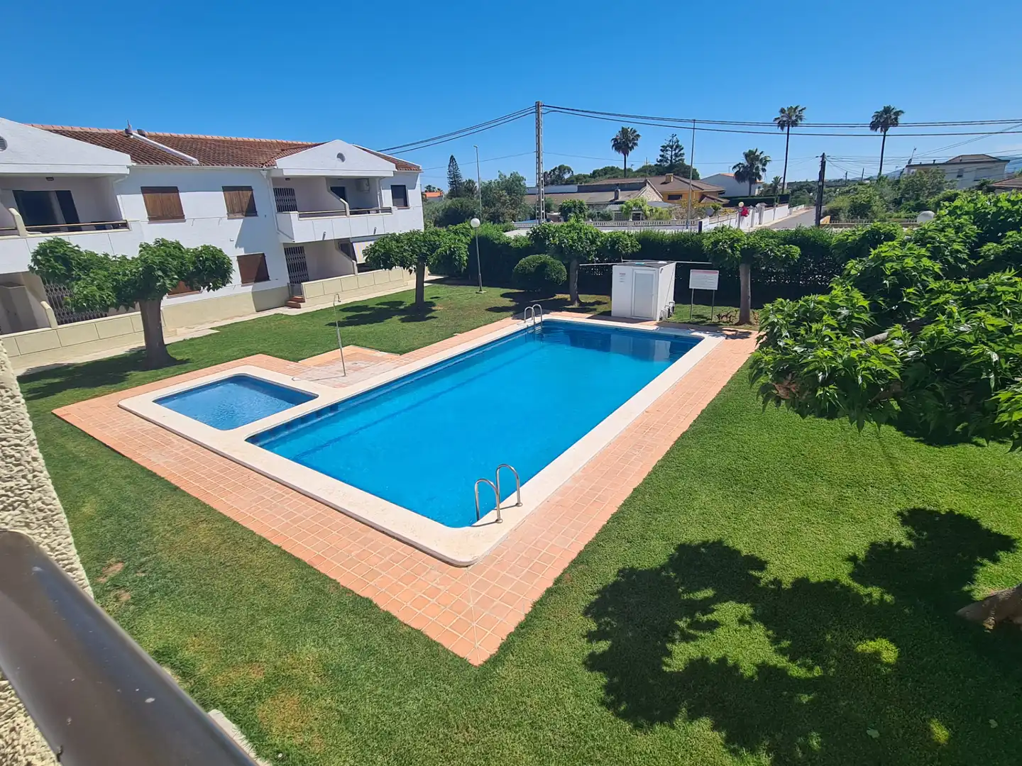 Piscina de Apartamento en venta en Vinaròs con Terraza, Amueblado y Lavadora