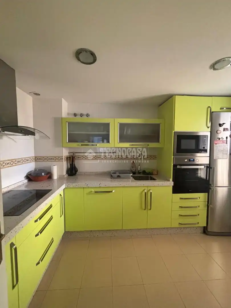 Kitchen of Flat for sale in Alcalá de Guadaira  with Air Conditioner and Balcony