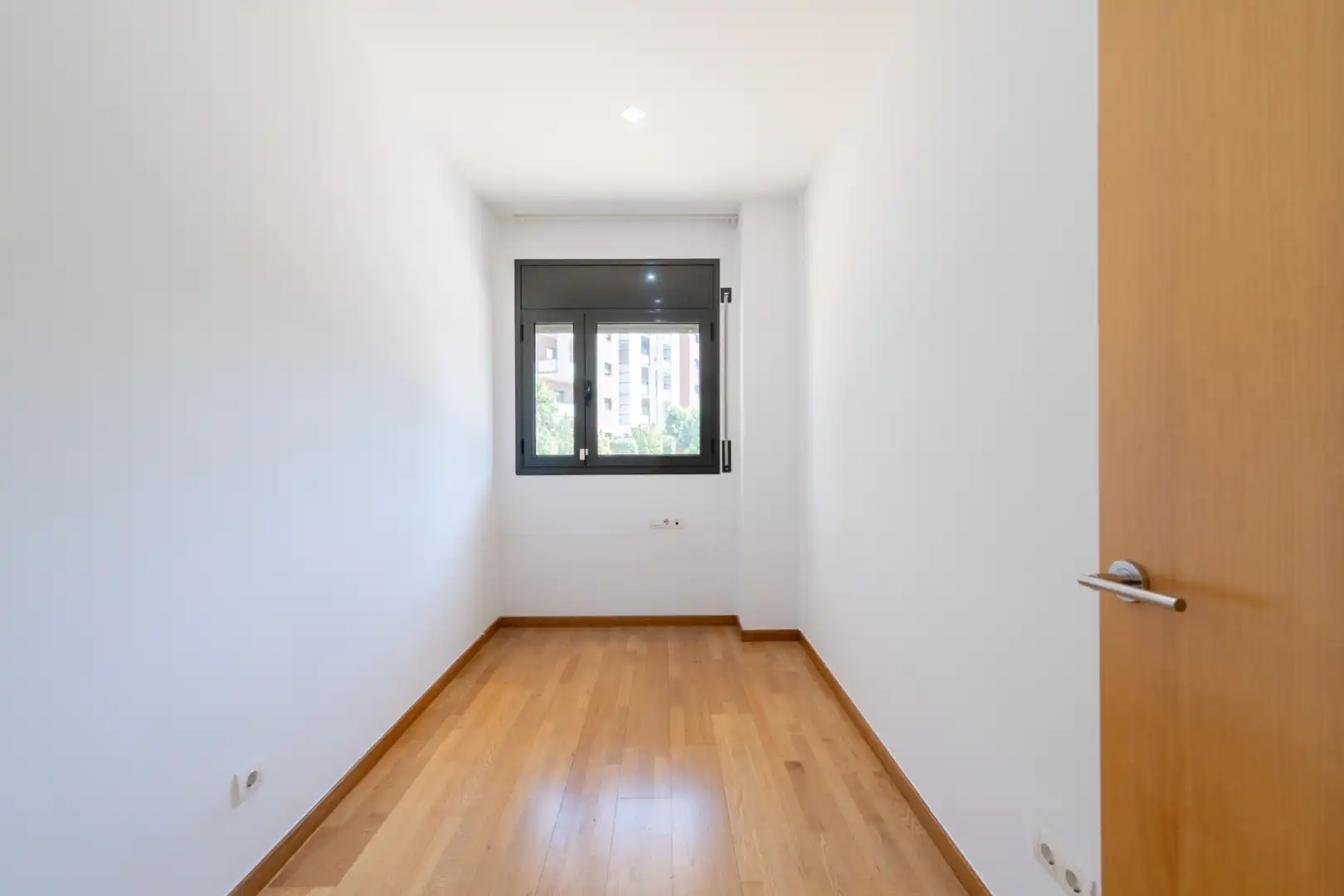 Planta baixa en venda a Carrer de Jaume de Montcorb, 4, Turó de Can Mates