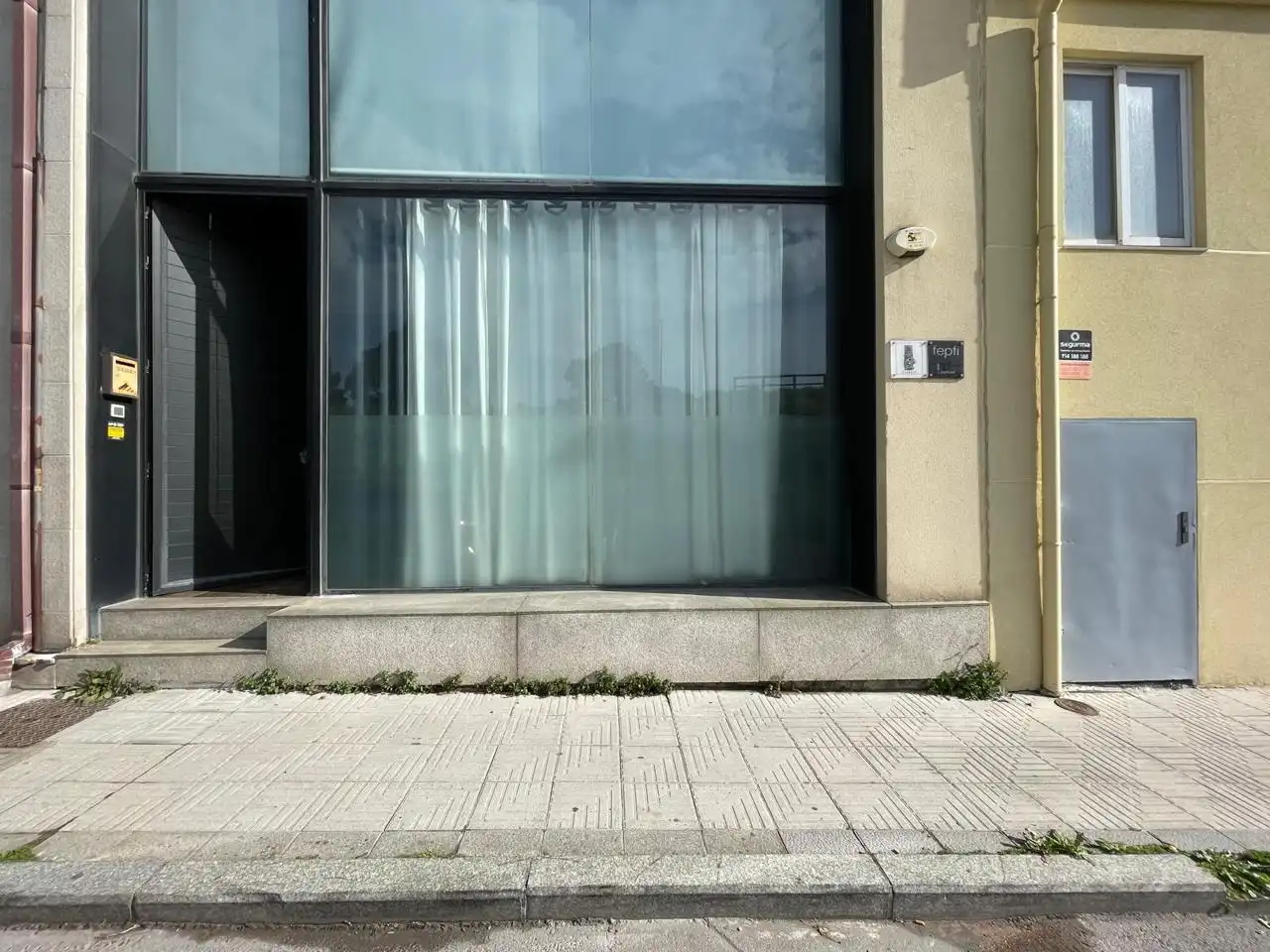 Außenansicht von Erdgeschoss zum Verkauf in A Coruña Capital  mit Heizung