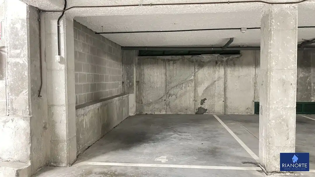 Piso con piscina en venta en Calle Castillo de Gauzón, imagen 28