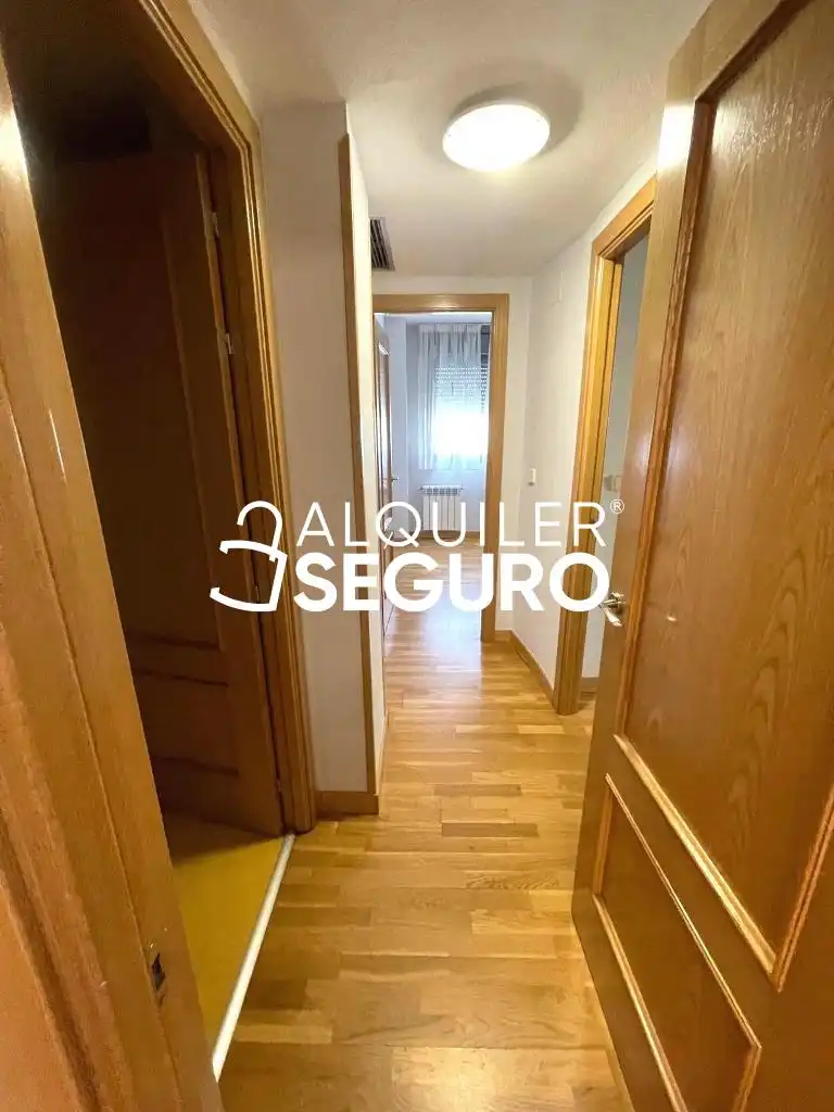 Flat for rent in de José Arcones Gil, Pueblo Nuevo