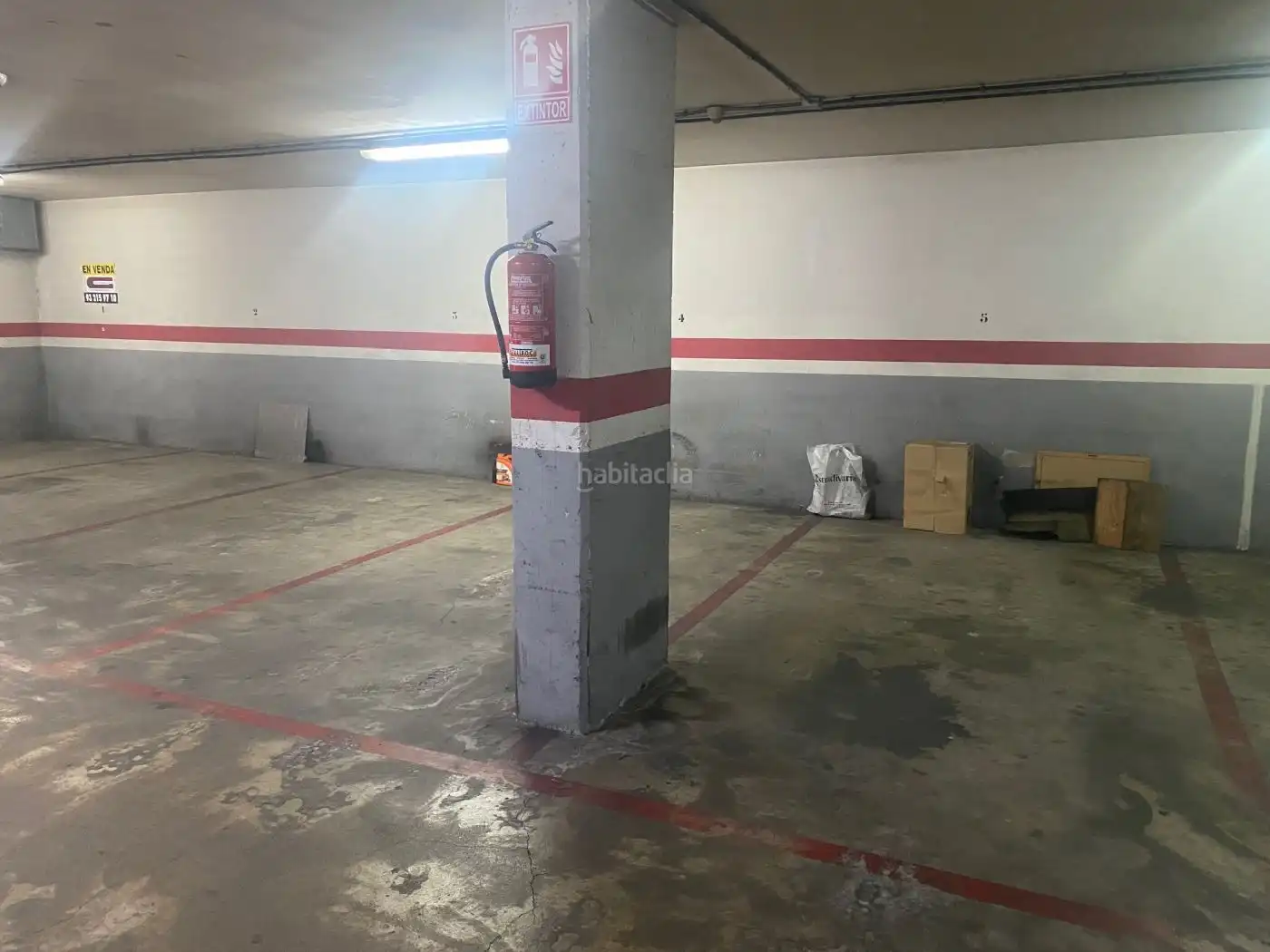 Einzelparkplatz zum Verkauf in Carrer del Rector Triadó 22