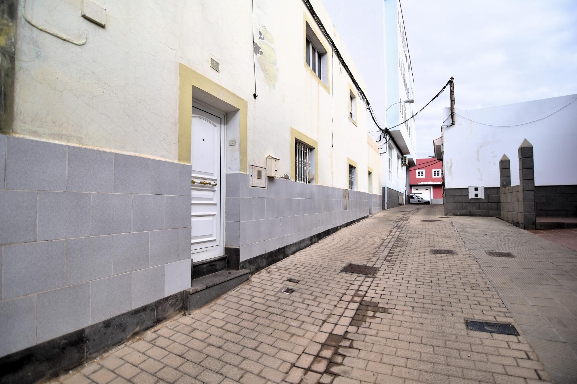 Vista exterior de Planta baixa en venda en Santa Lucía de Tirajana amb Terrassa