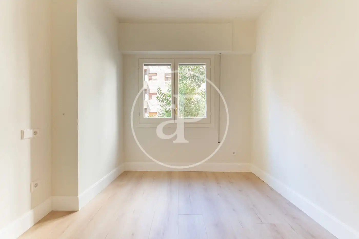 Schlafzimmer von Wohnung zur Miete in Madrid mit Klimaanlage, Heizung und Privatgarten