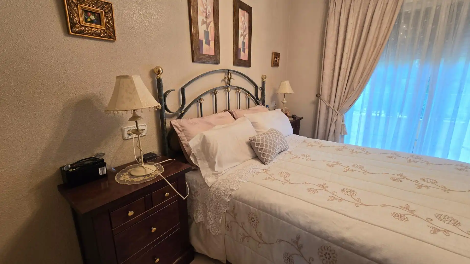 Habitación de Casa o chalet en venta en Elda con Aire acondicionado, Jardín privado y Terraza