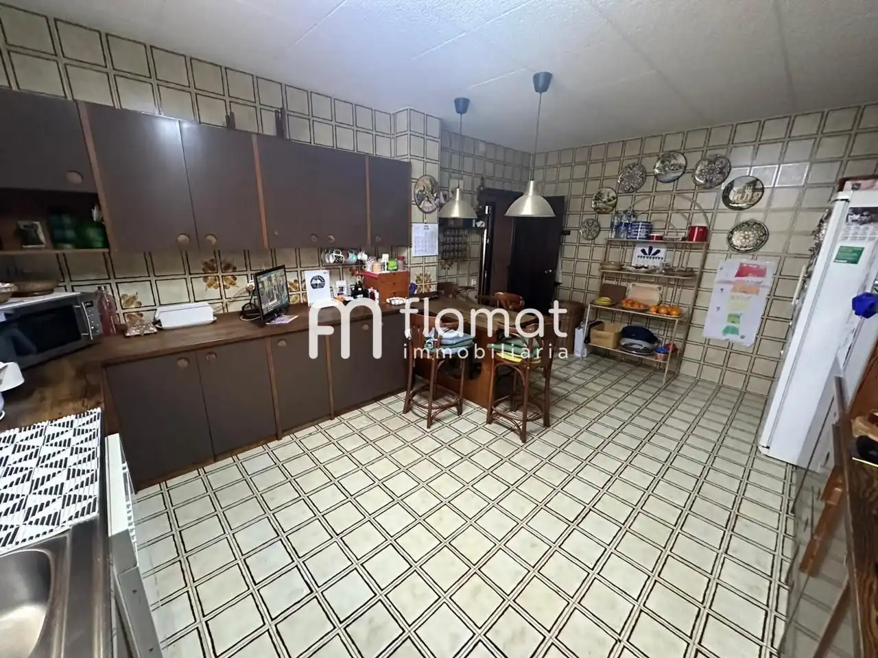 Cocina de Edificio en venta en Santa Coloma de Gramenet