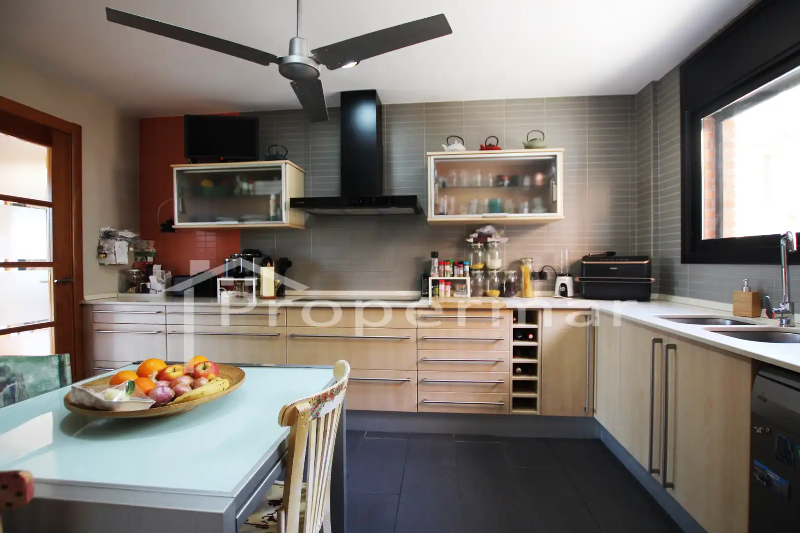 Küche von Haus oder Chalet zum Verkauf in Sant Antoni de Vilamajor mit Klimaanlage, Heizung und Privatgarten