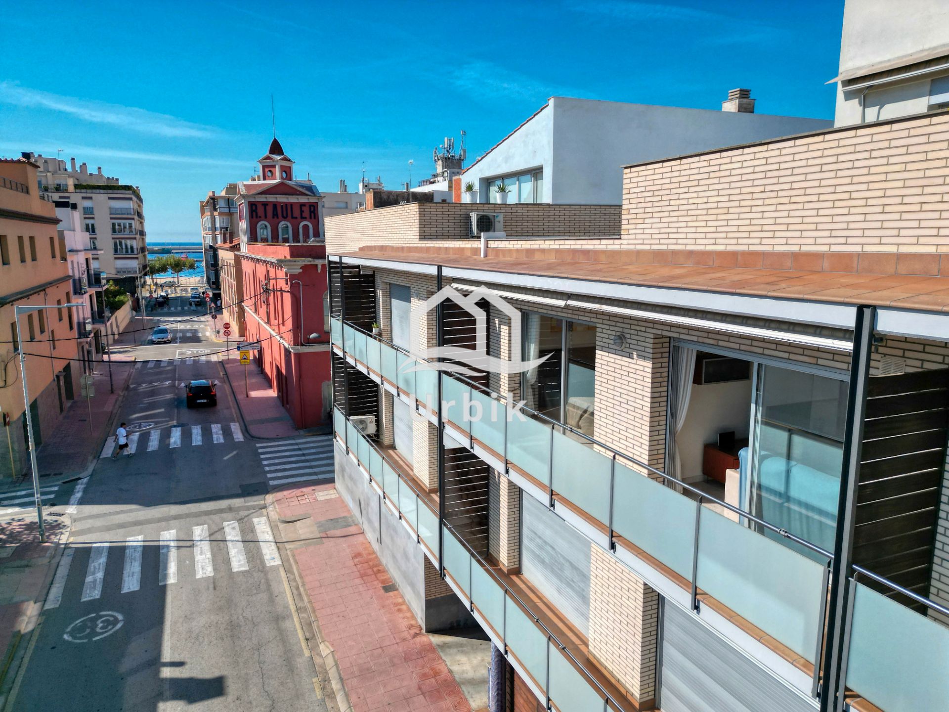 Vista exterior de Àtic en venda en Palamós amb Calefacció, Terrassa i Balcó