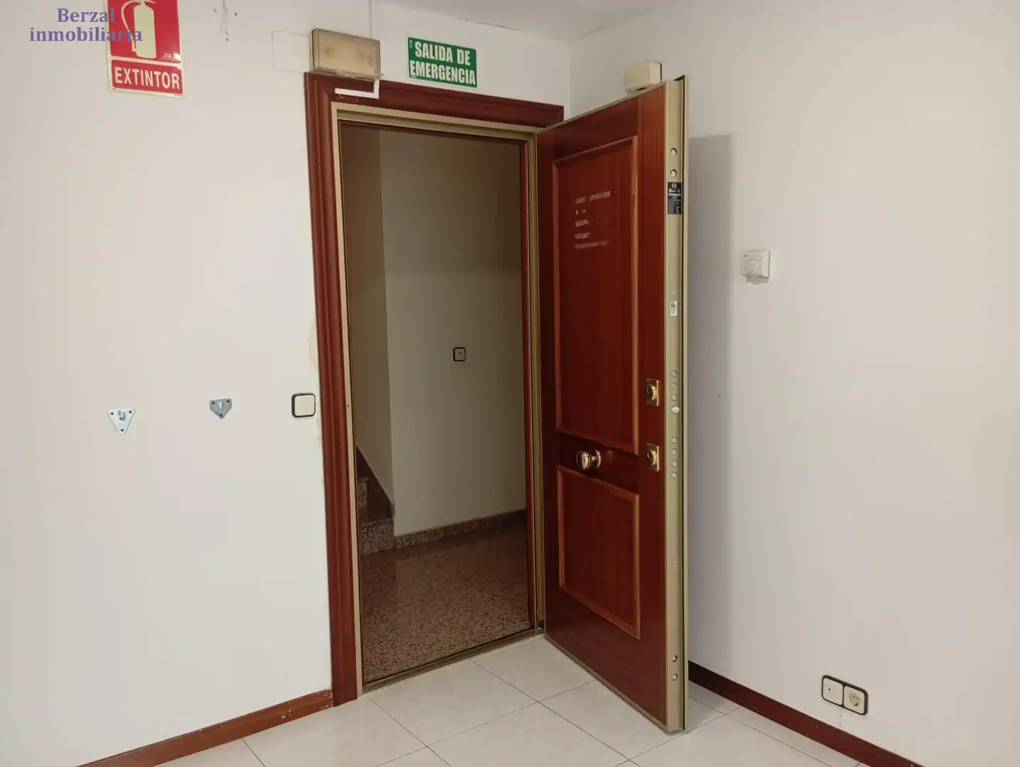 Bureau avec ascenseur à louer à Calle de los Siete Infantes de Lara, imagen 11