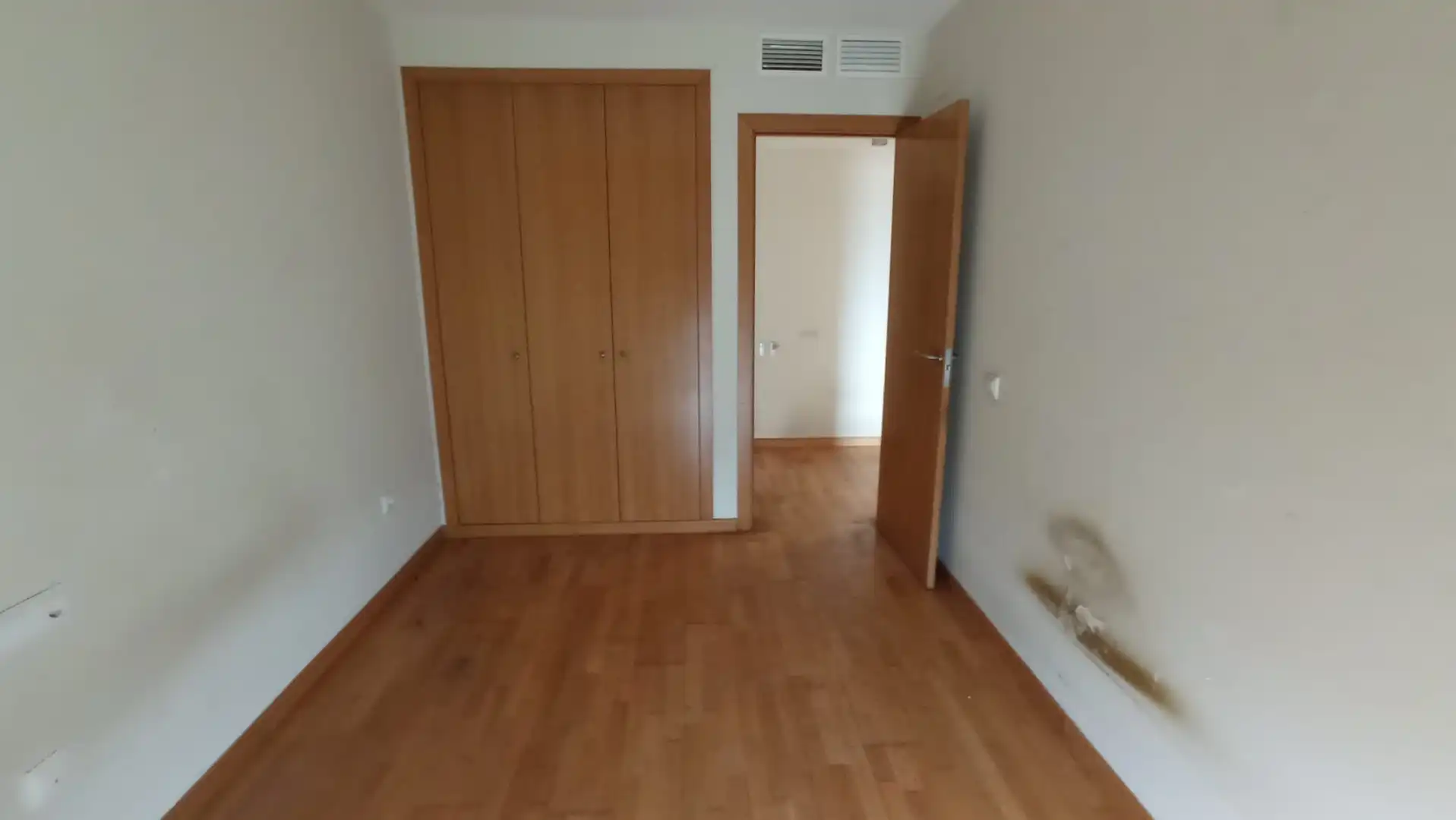 Habitación de Edificio en venta en Igualada