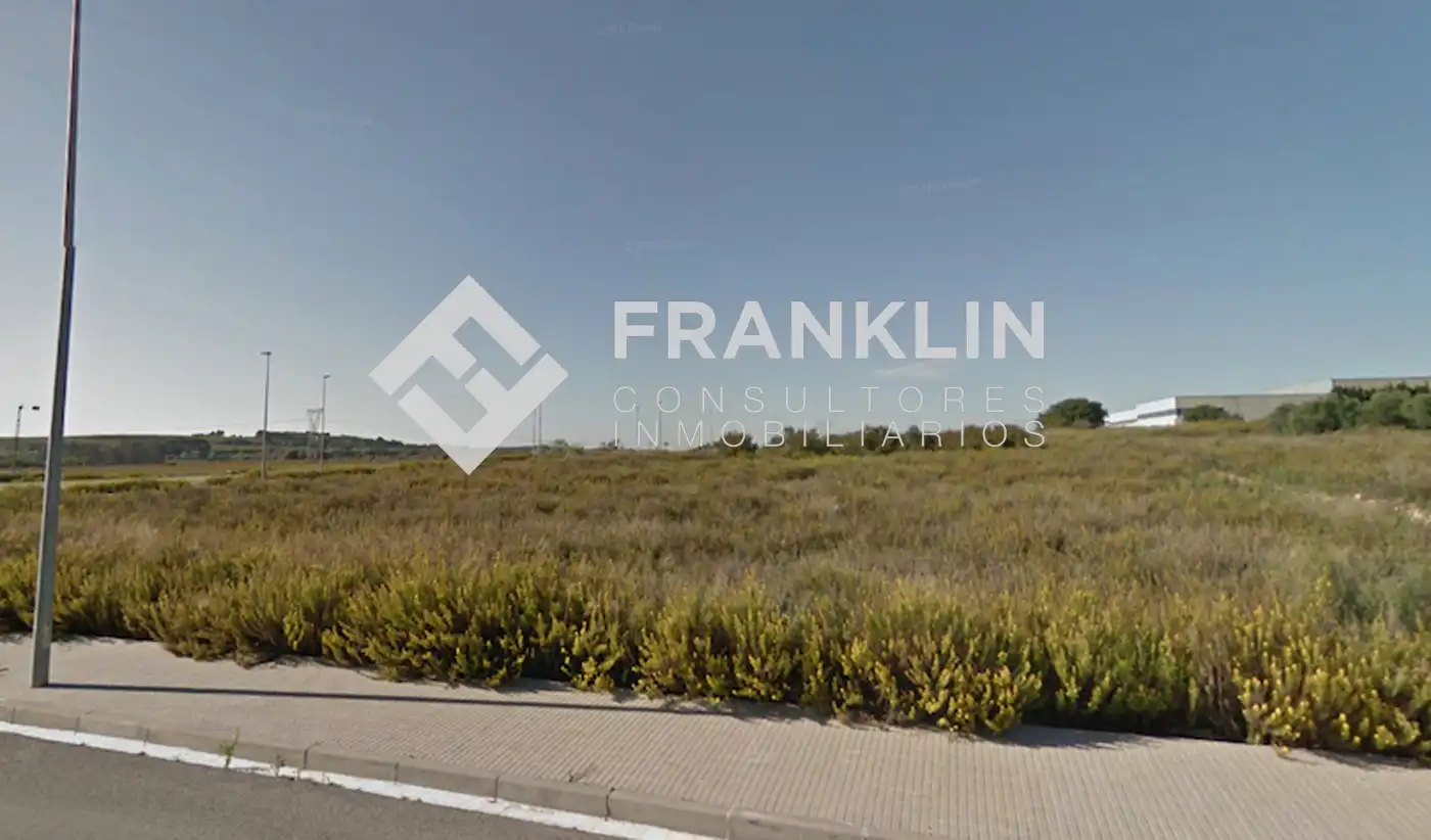 Industrial land for sale in Montblanc