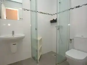 Bathroom of Buildings for sale in Sevilla