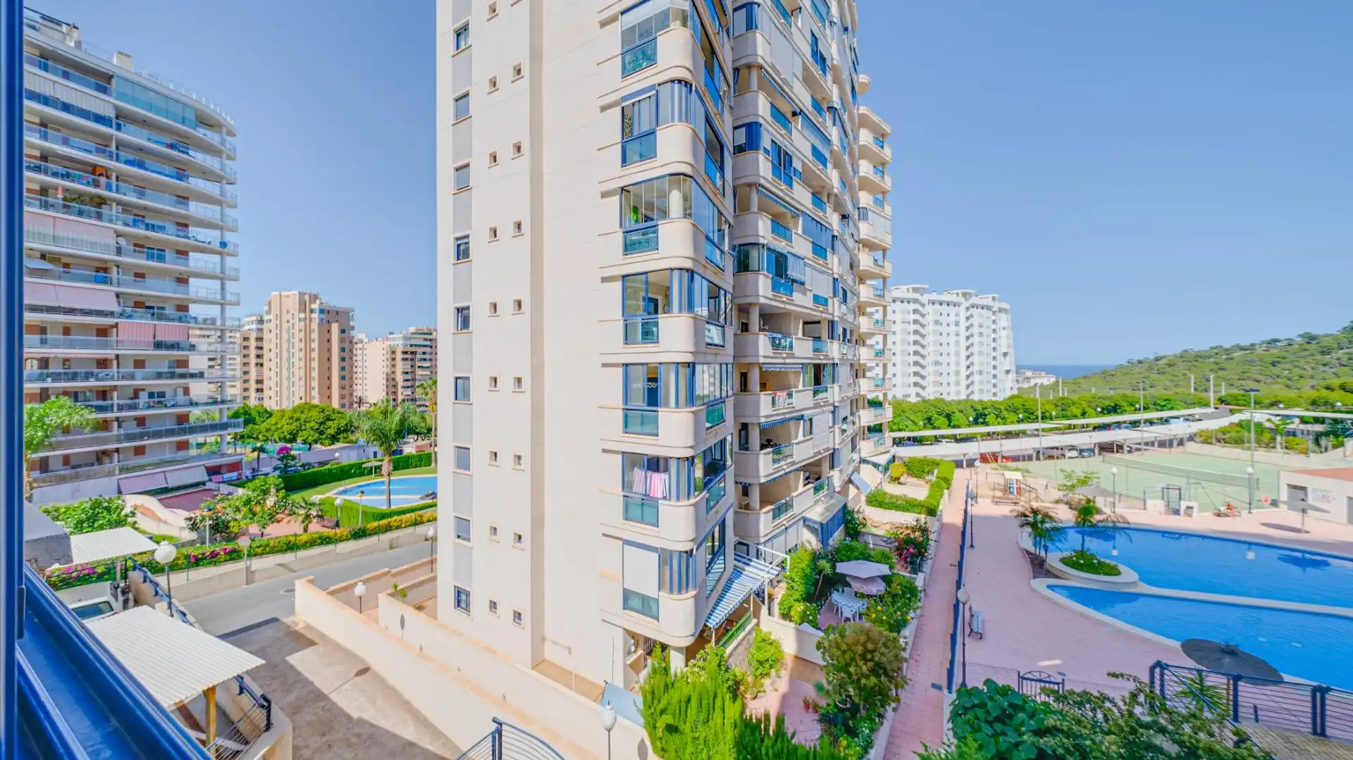 Apartament de lloguer a Avenida MESTRAL, Las Azaleas - Alkadir