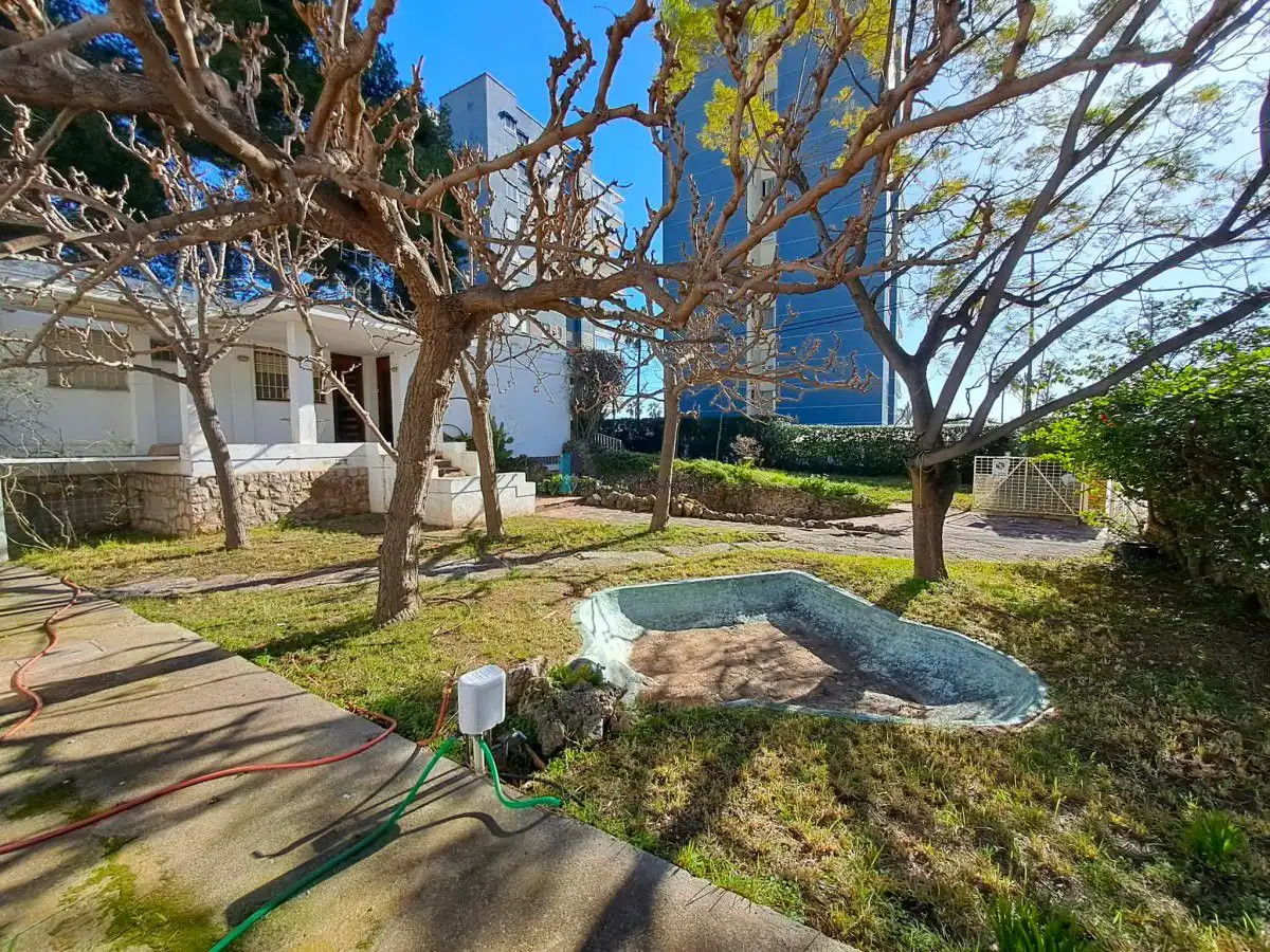 Detached house for sale in Carrer Astoria, imagen 2