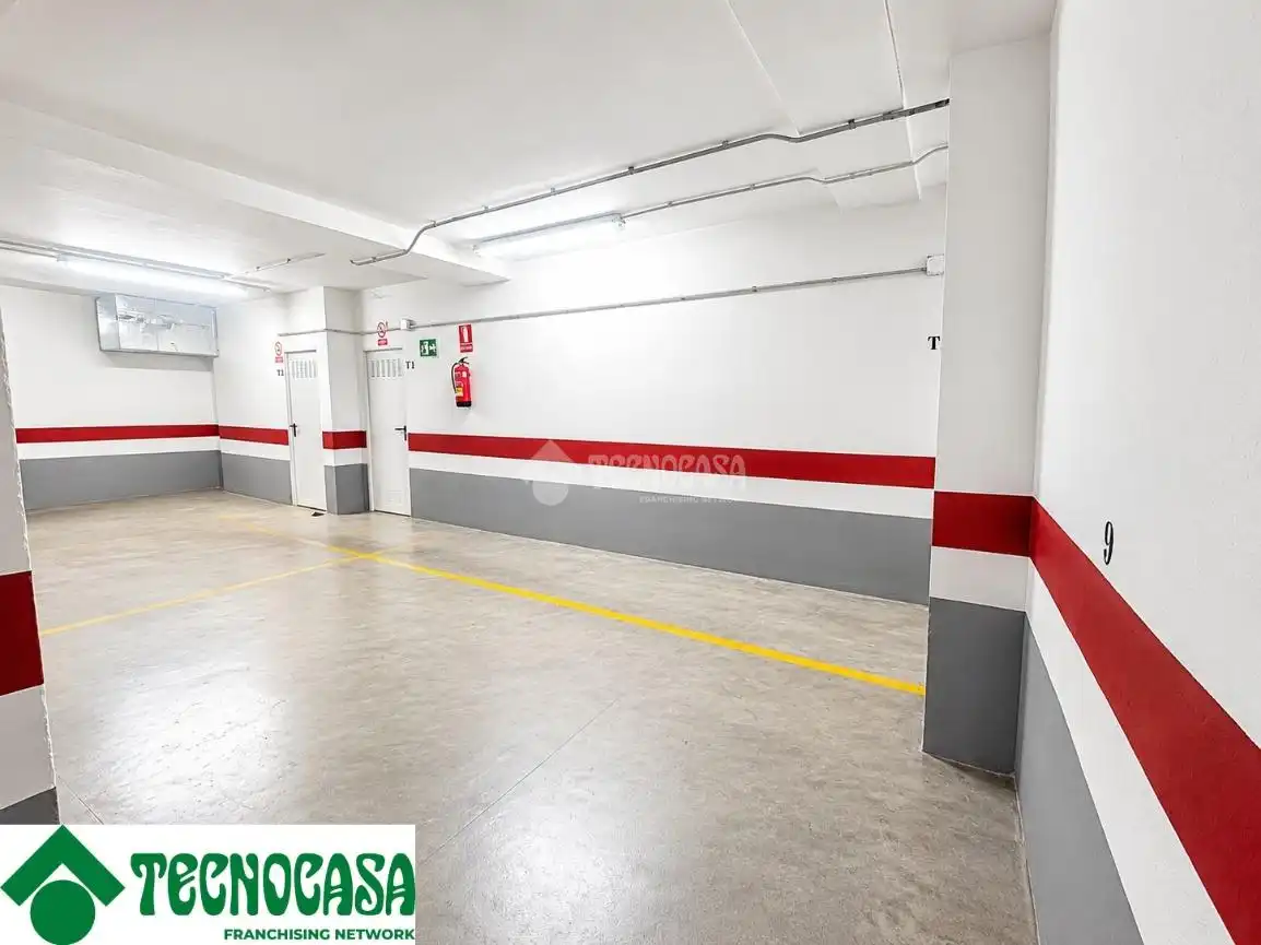 Parking of Garage for sale in Manises