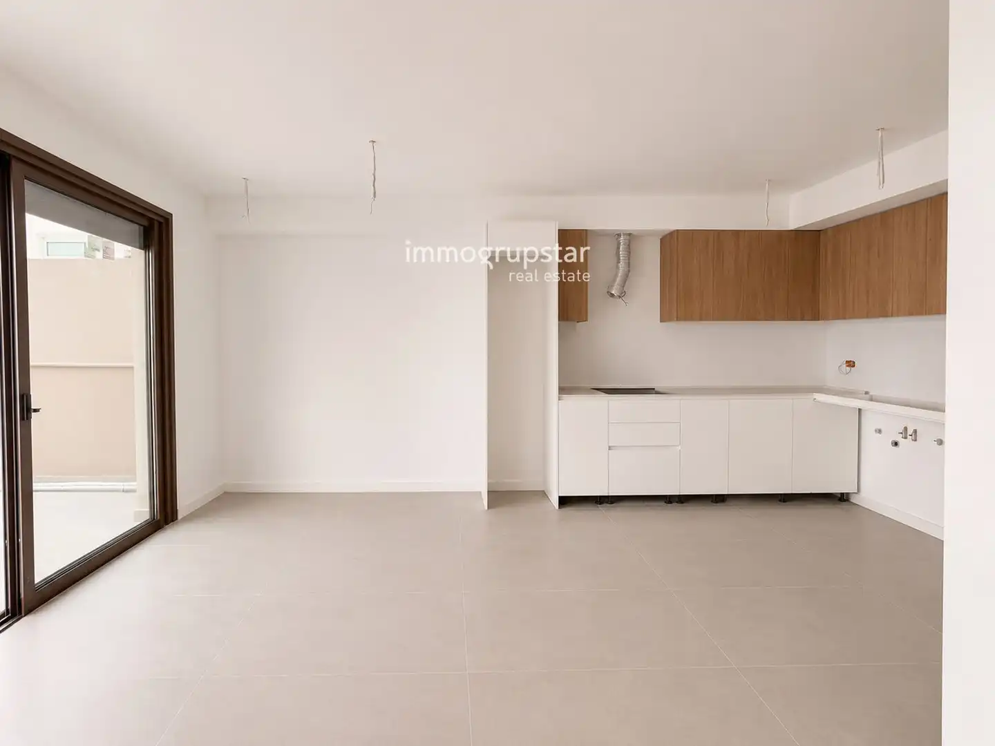 Sala de estar de Piso en venta en Palamós con Aire acondicionado, Calefacción y Terraza