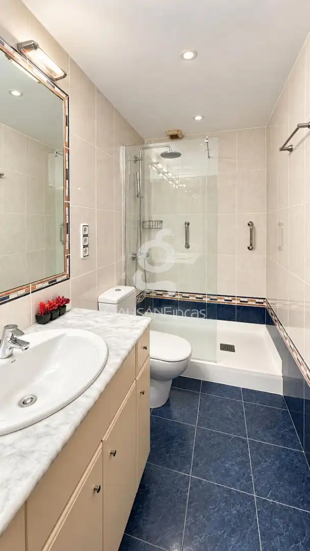 Piso con terraza en venta en Felip Ii, imagen 17