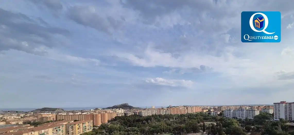 Exterior view of Apartments for sale in Alicante / Alacant  with Air Conditioner and Storage room