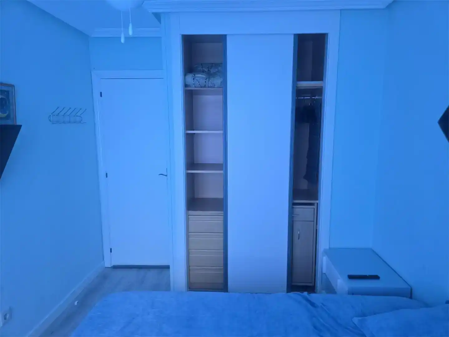 Habitación de Piso para compartir en Madrid con Parquet, Piscina y Amueblado