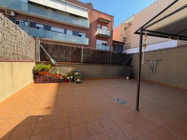 Terrace of Ground floor for sale in Terrassa  with Air Conditioner, Heating and Terrace