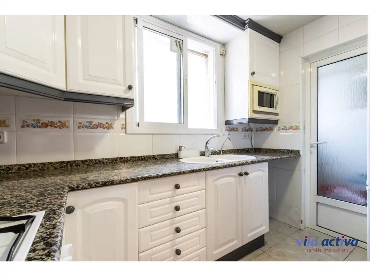 Cocina de Piso en venta en Terrassa con Calefacción, Parquet y Balcón