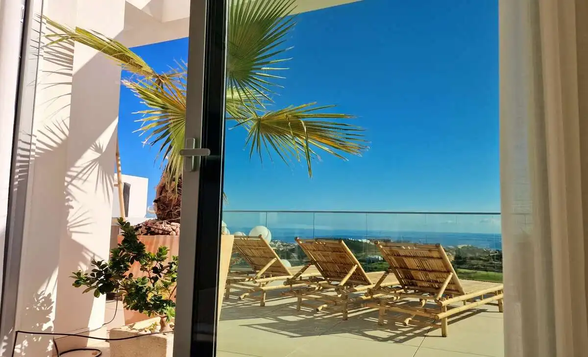 Terraza de Ático en venta en Mijas con Aire acondicionado, Piscina y Amueblado
