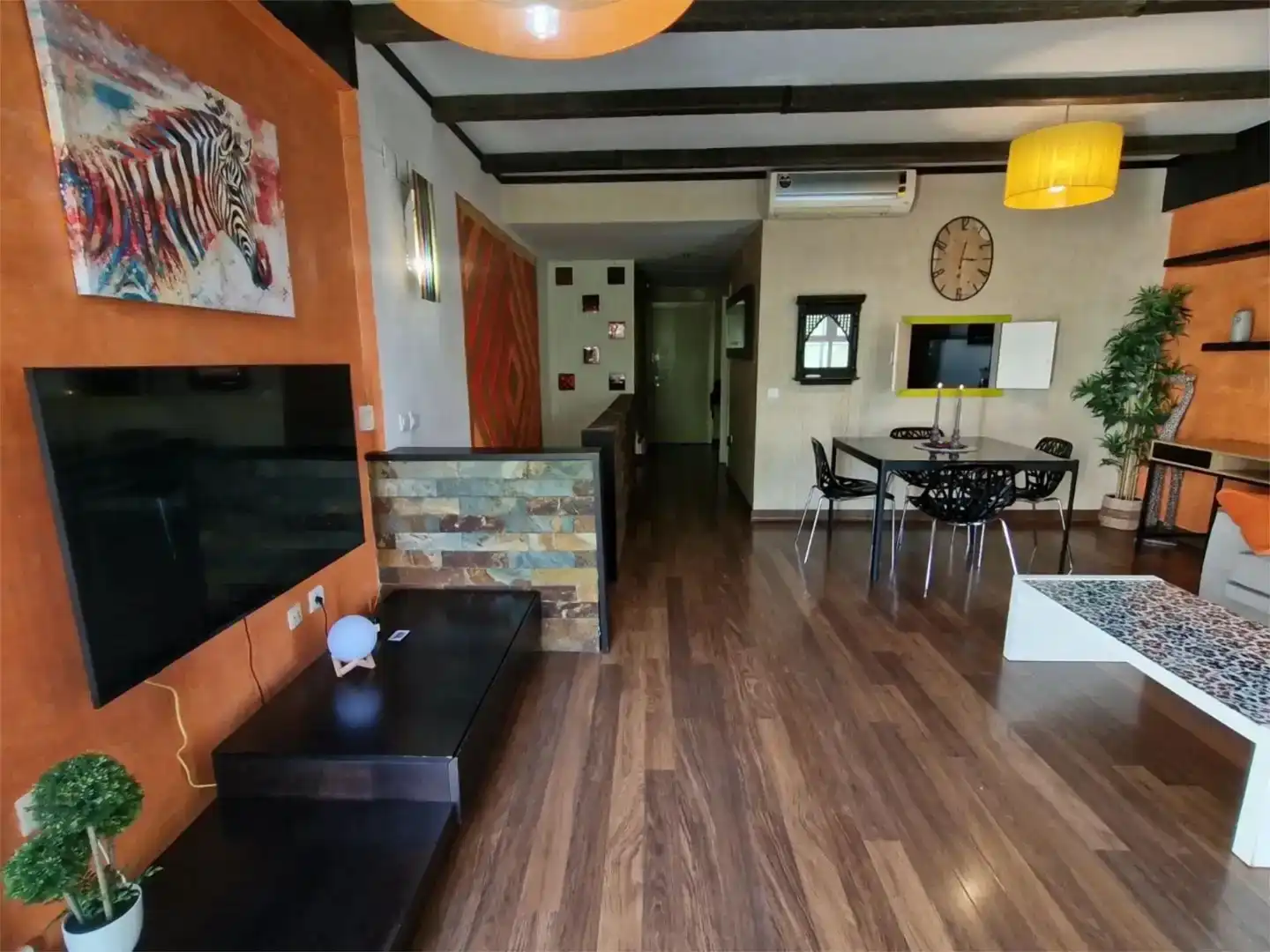 Wohnzimmer von Wohnung zur Miete in  Sevilla Capital mit Klimaanlage