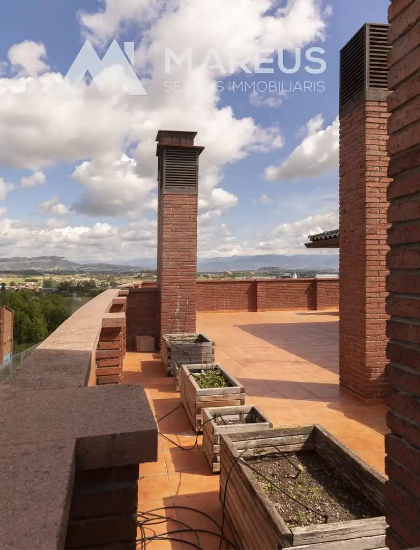 Terrassa de Àtic en venda en Vic amb Calefacció, Parquet i Terrassa