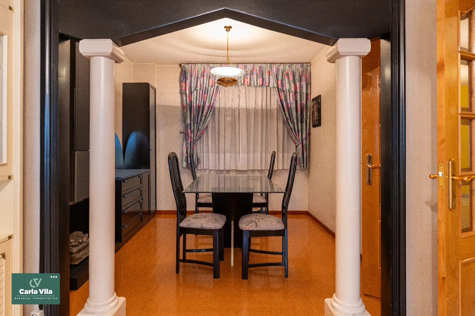 Comedor de Piso en venta en Lugo con Calefacción, Trastero y Amueblado