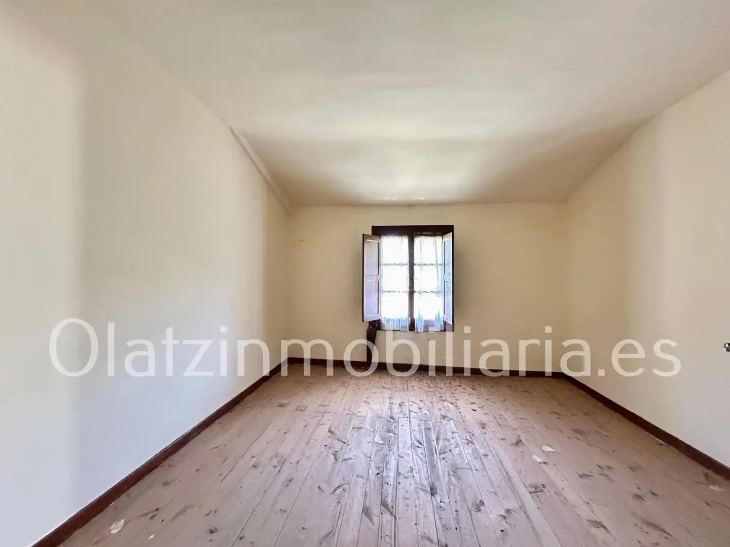 Living room of Houses for sale in Gordexola  with Terrace, Storage room and Balcony