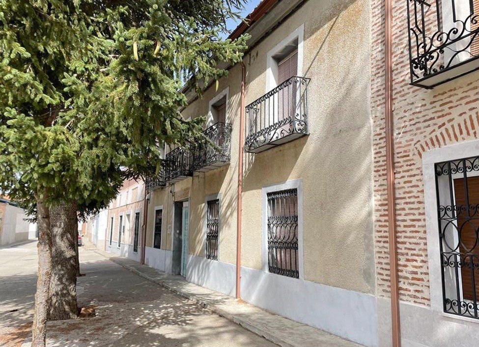 Vista exterior de Casa o chalet en venta en Palaciosrubios con Calefacción