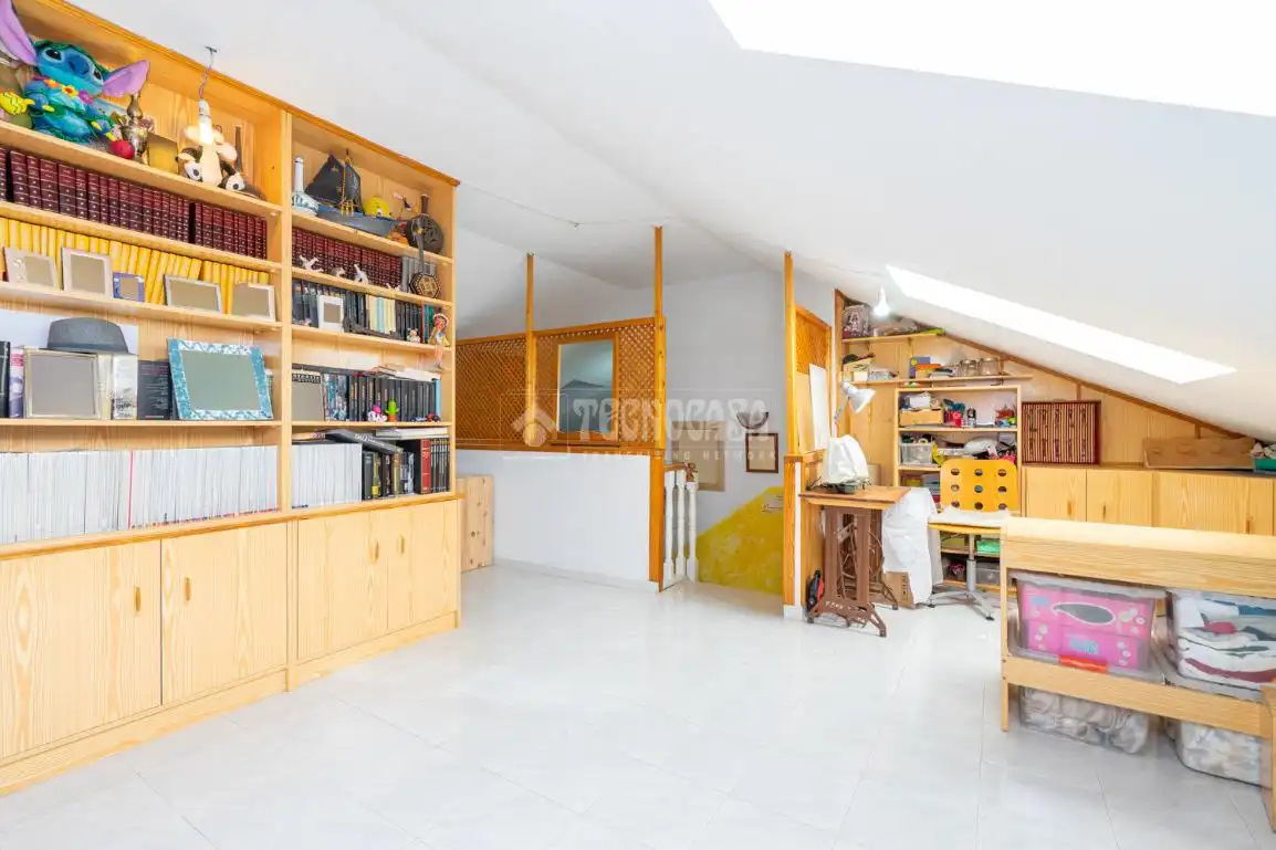 Casa adosada en venta en Colmenar Viejo con Aire acondicionado, Jardín privado y Terraza
