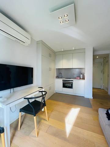 Piso en Alquiler en Rambla de Méndez Núñez en Casco Antiguo - Sta. Cruz - Ayuntamiento