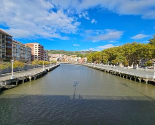 Vista exterior de Pis en venda en Bilbao 